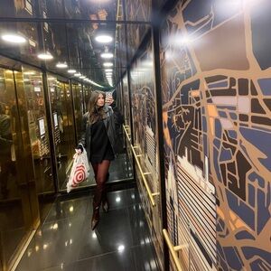 Meet your Posher, Regina